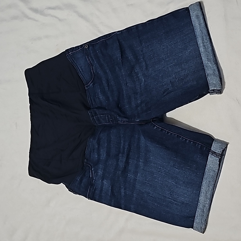 Maternity Bermuda shorts